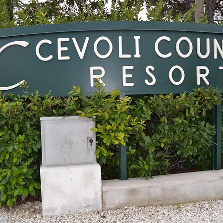 Cevoli Country Resort Lari Ngoại thất bức ảnh